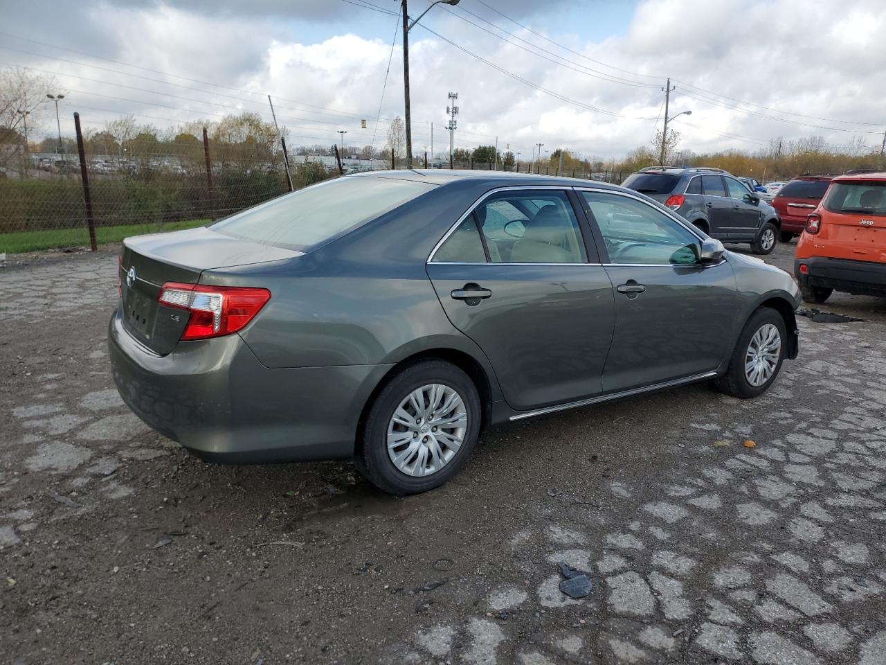 2012 Toyota Camry - Image 3