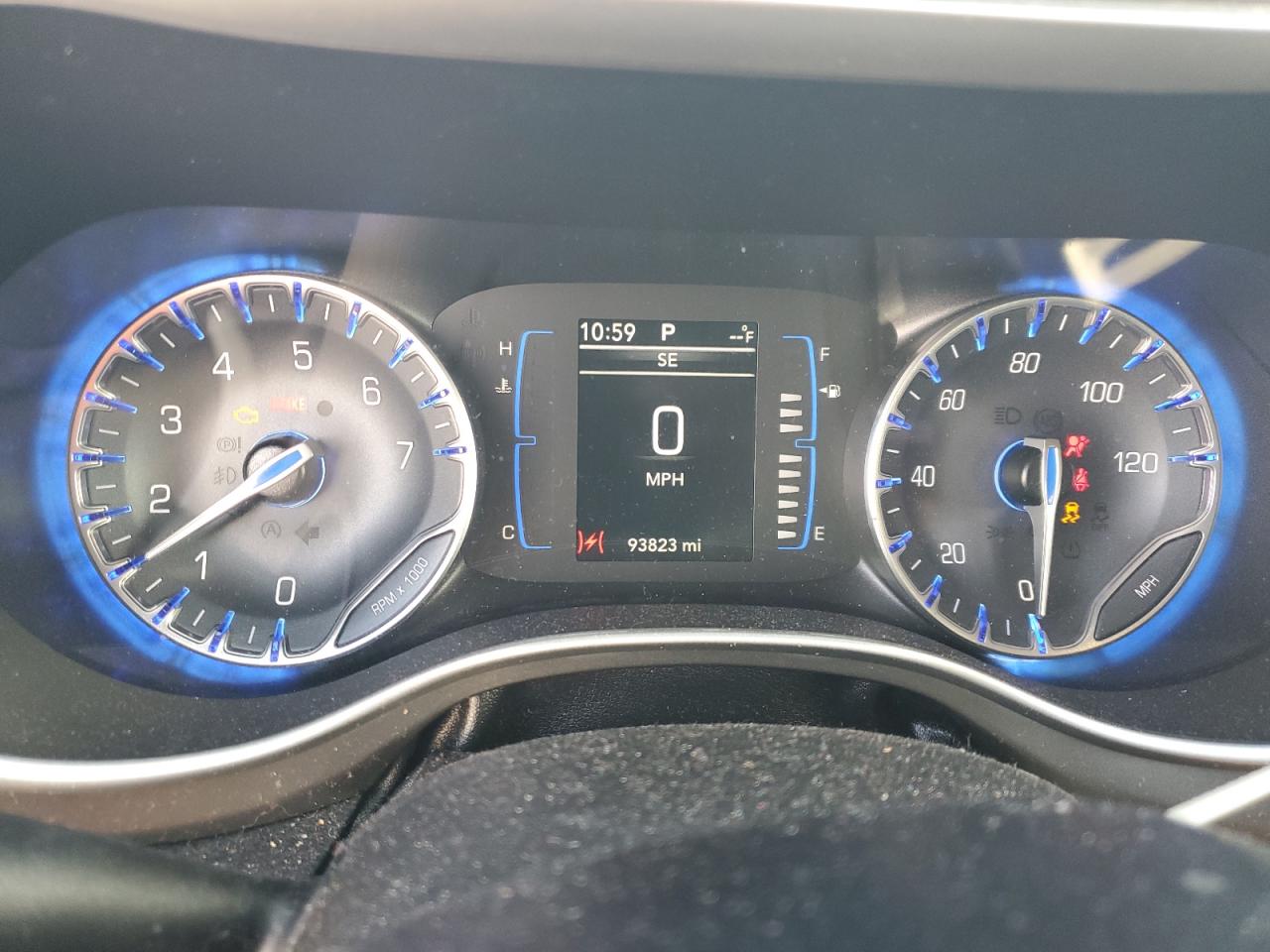 2020 Chrysler Pacifica - Image 9