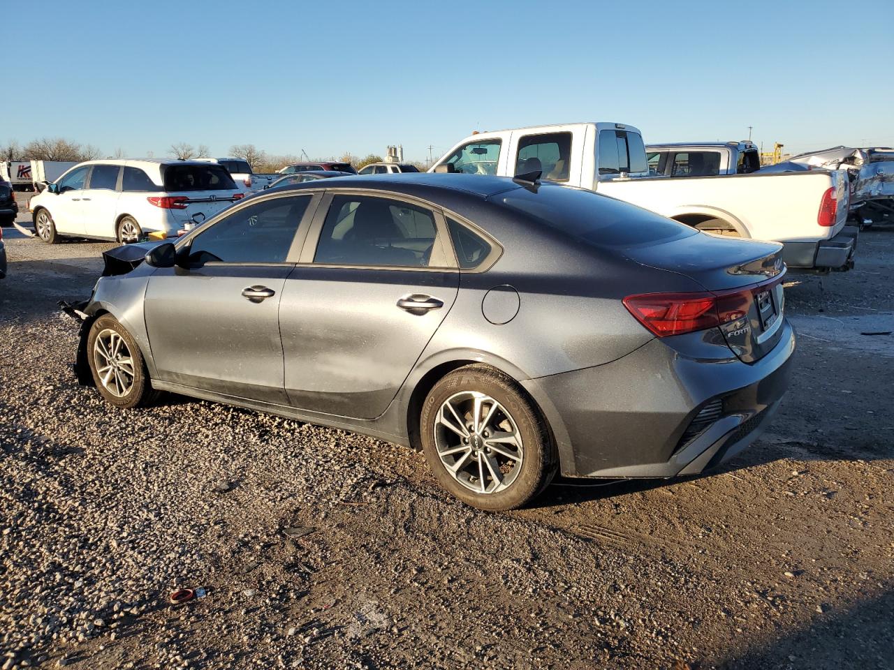 2023 Kia Forte - Image 2