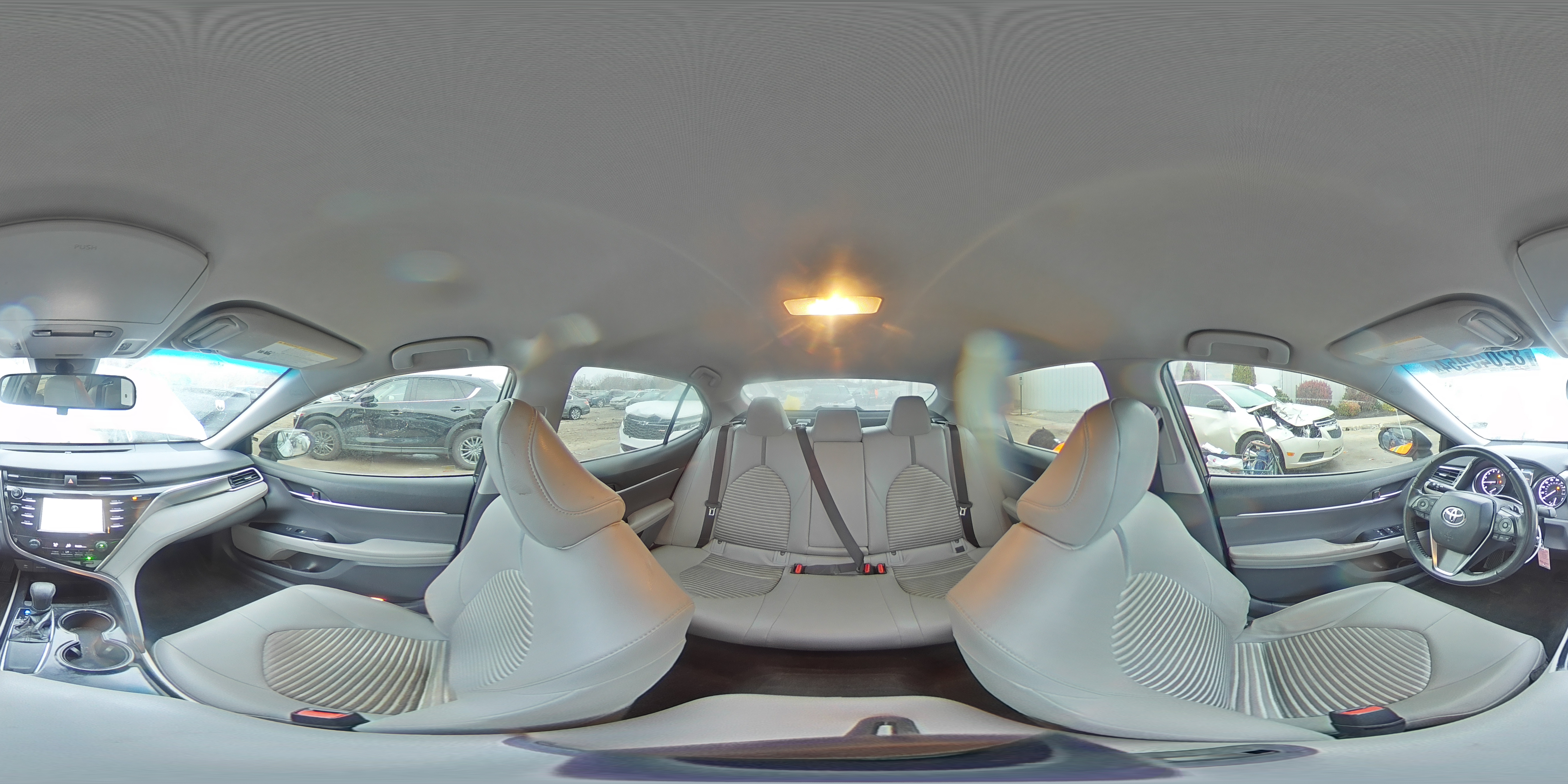 2018 Toyota Camry - Image 15
