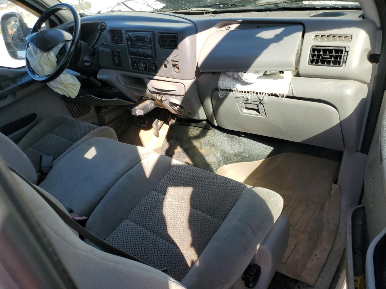 2001 Ford F250 - Image 8