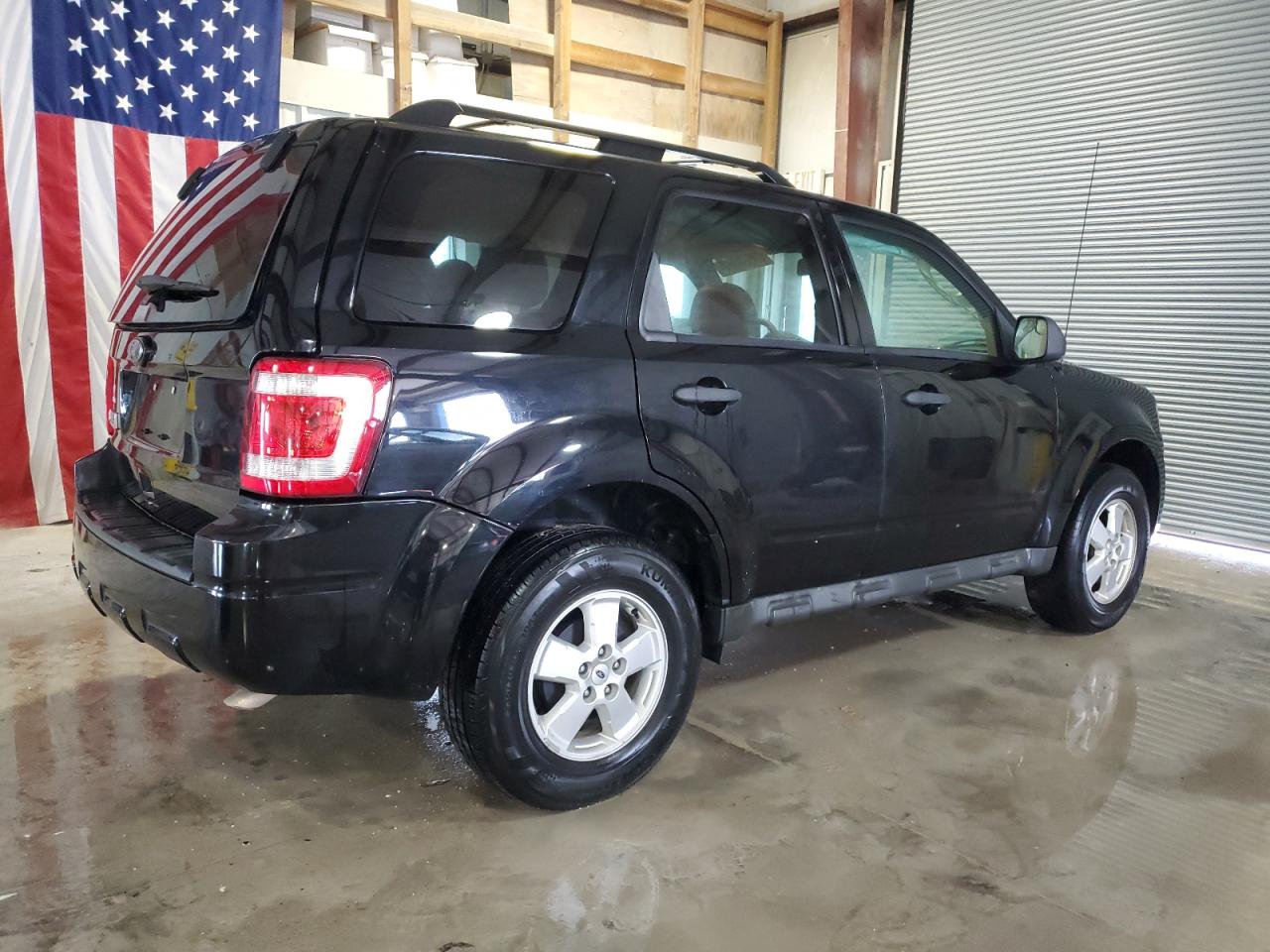 2010 Ford Escape - Image 3