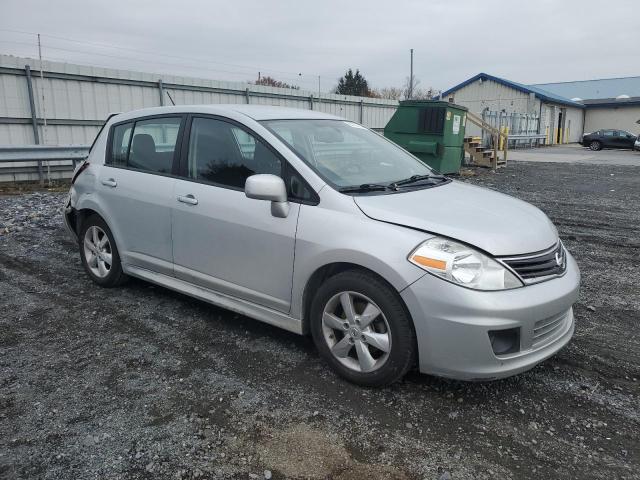  NISSAN VERSA 2012 Srebrny