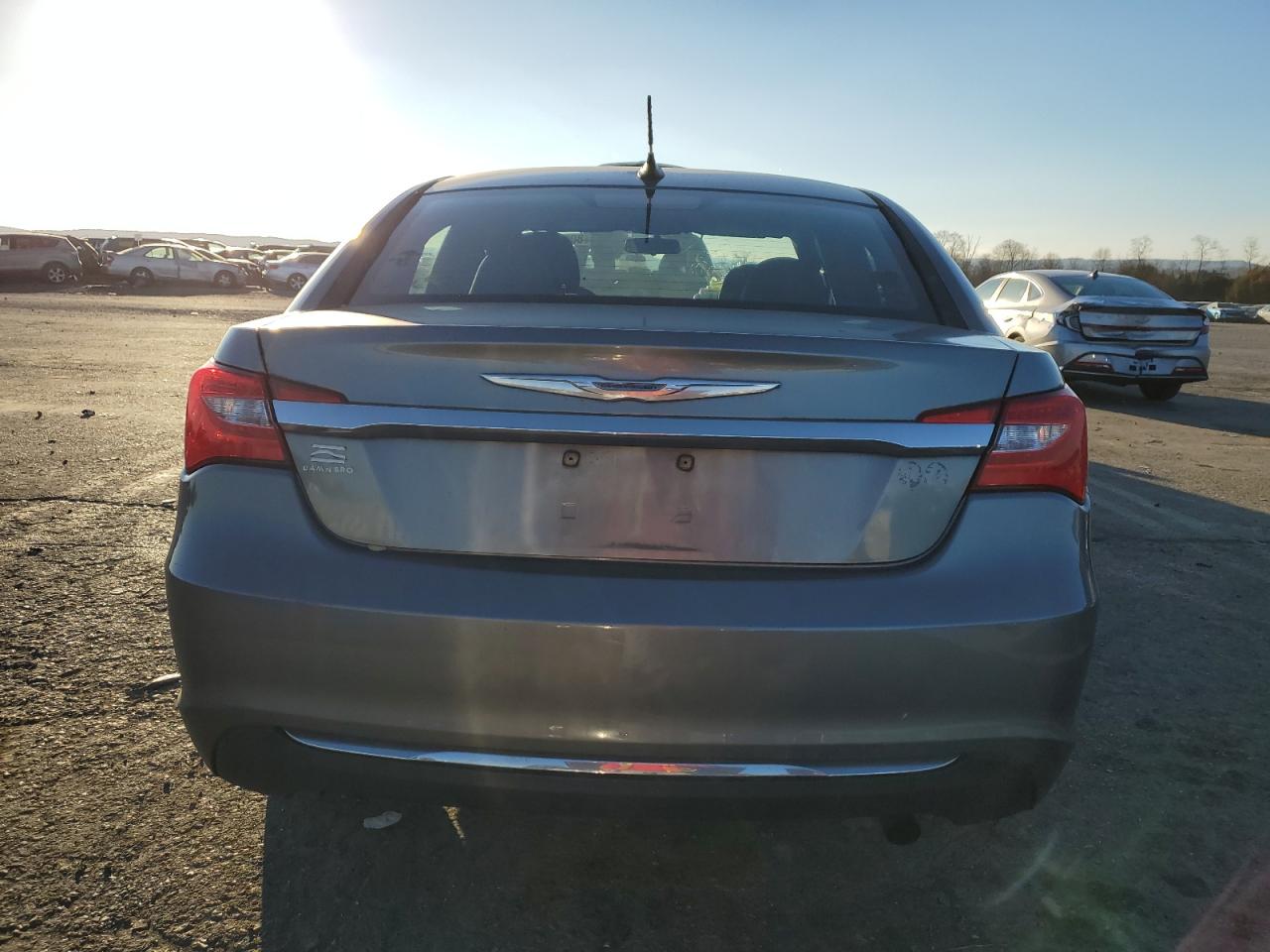2012 Chrysler 200 - Image 6
