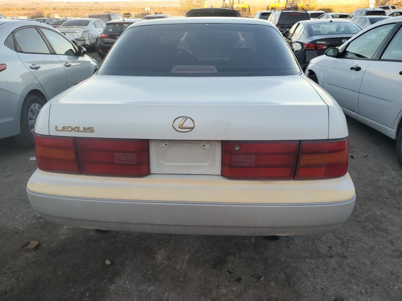 1992 Lexus Ls 400 VIN: JT8UF11E3N0126276 Lot: 81138894