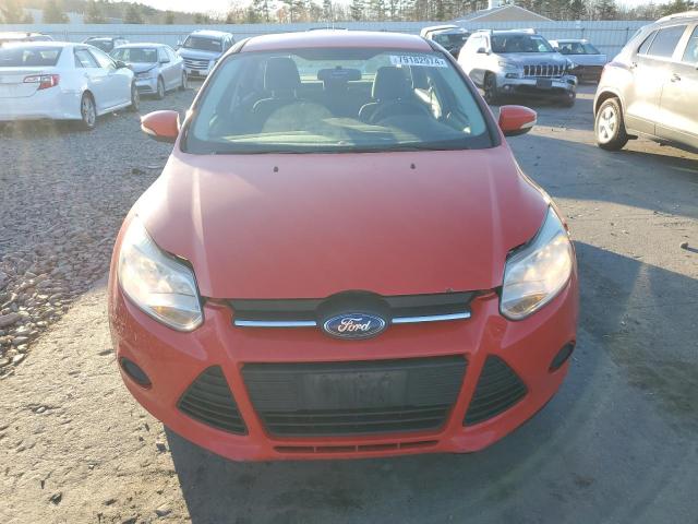  FORD FOCUS 2014 Красный