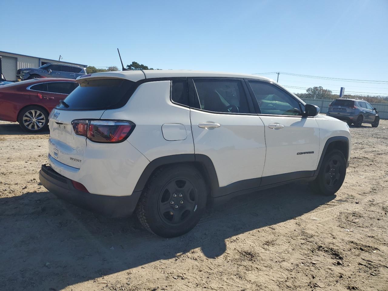 2019 Jeep Compass - Image 3