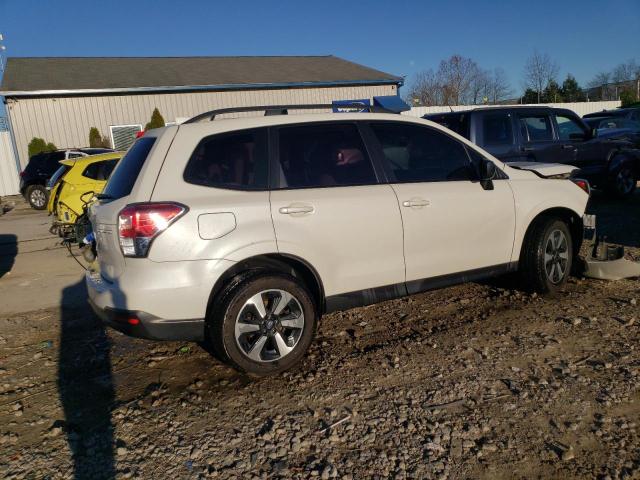  SUBARU FORESTER 2018 Белы