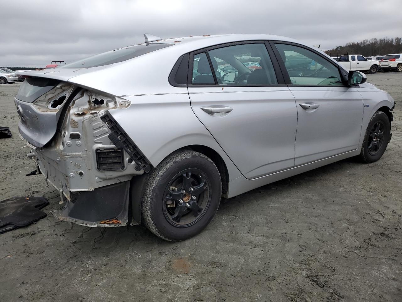 2017 Hyundai IONIQ - Image 3