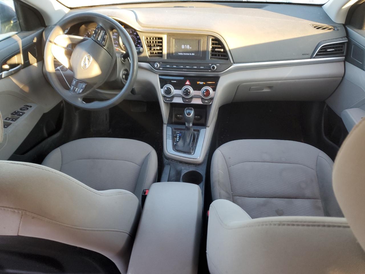 2019 Hyundai Elantra - Image 8