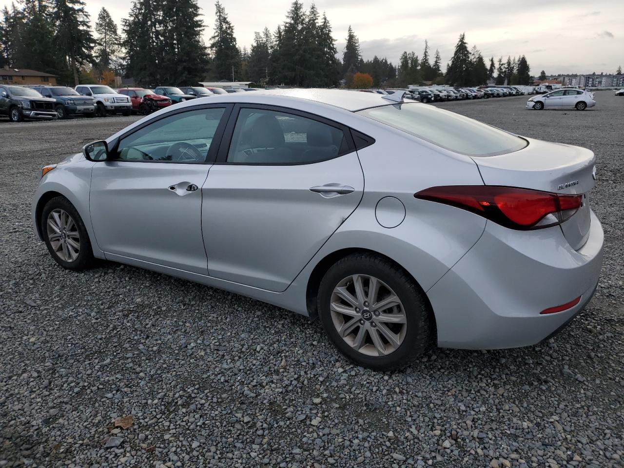 2015 Hyundai Elantra - Image 2