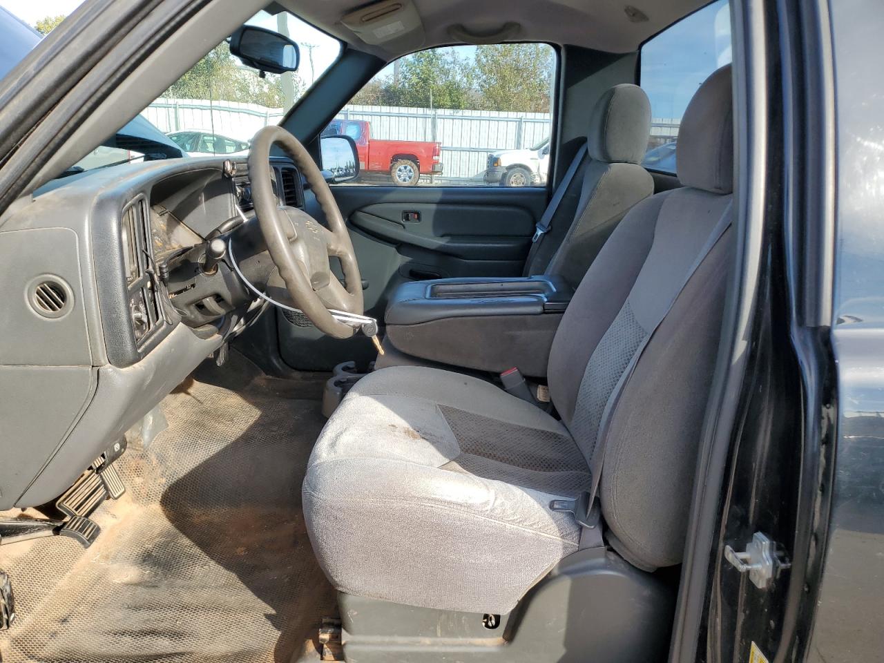 2007 Chevrolet Silverado - Image 7