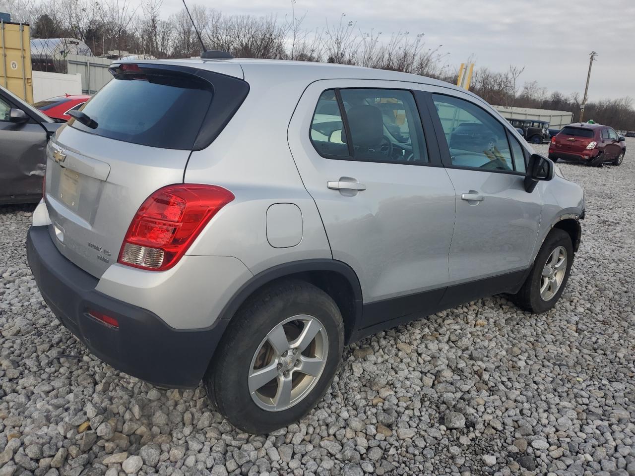 VIN 3GNCJNSBXGL275871 2016 CHEVROLET TRAX no.3