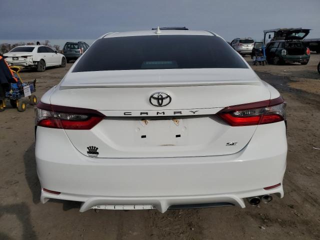  TOYOTA CAMRY 2024 Biały