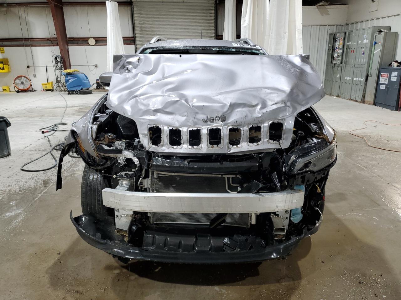 2020 Jeep Grand Cherokee - Image 5