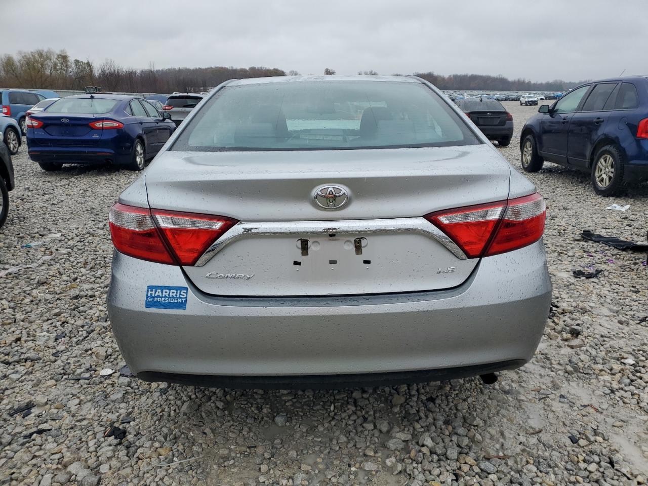 4T1BF1FK2FU987638 2015 Toyota Camry Le