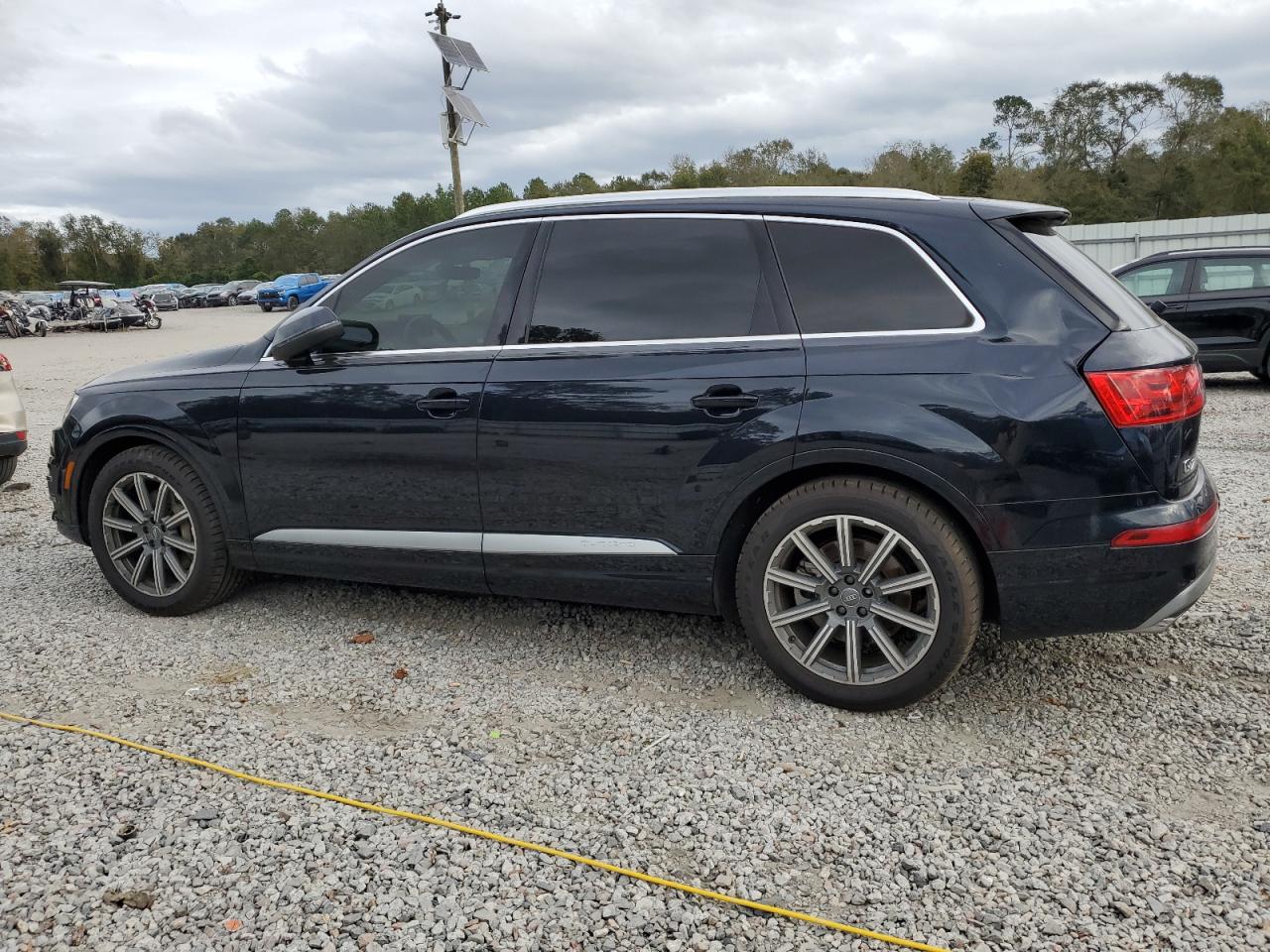 VIN WA1VABF75JD011759 2018 AUDI Q7 no.2