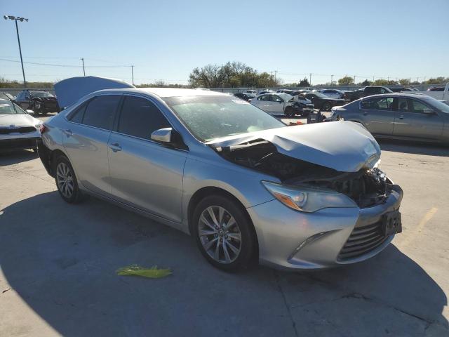  TOYOTA CAMRY 2015 Srebrny