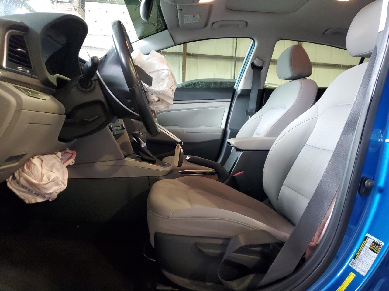 2018 Hyundai Elantra - Image 7