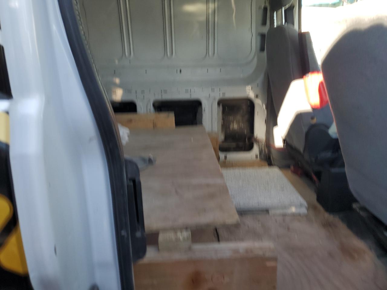 2015 Ford Transit - Image 10