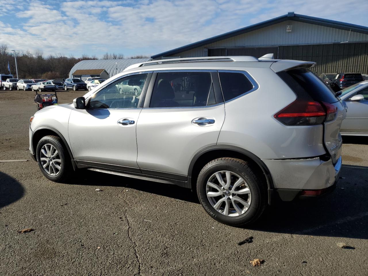 VIN JN8AT2MV9KW377170 2019 NISSAN ROGUE no.2