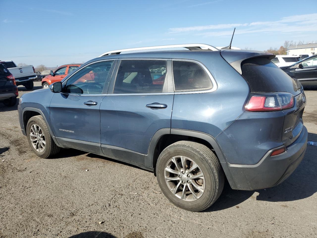2020 Jeep Grand Cherokee - Image 2