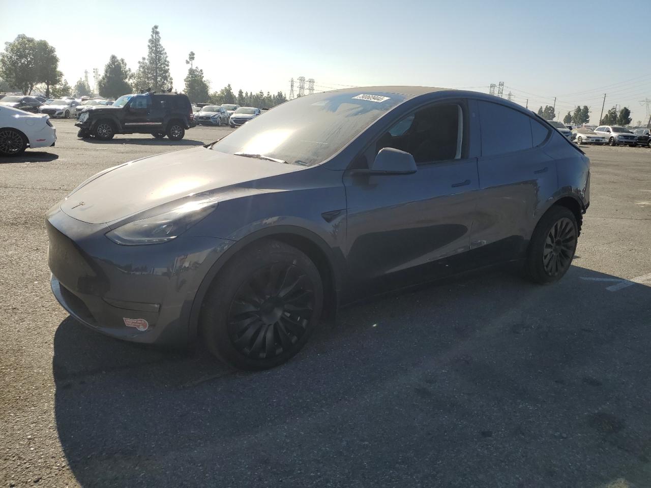 VIN 7SAYGDEEXPA172560 2023 TESLA MODEL Y no.1