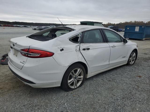  FORD FUSION 2018 Белый