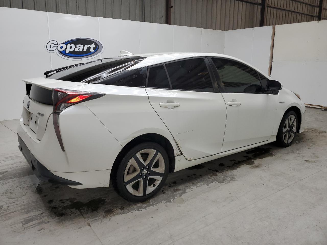 VIN JTDKARFU3G3021387 2016 TOYOTA PRIUS no.3