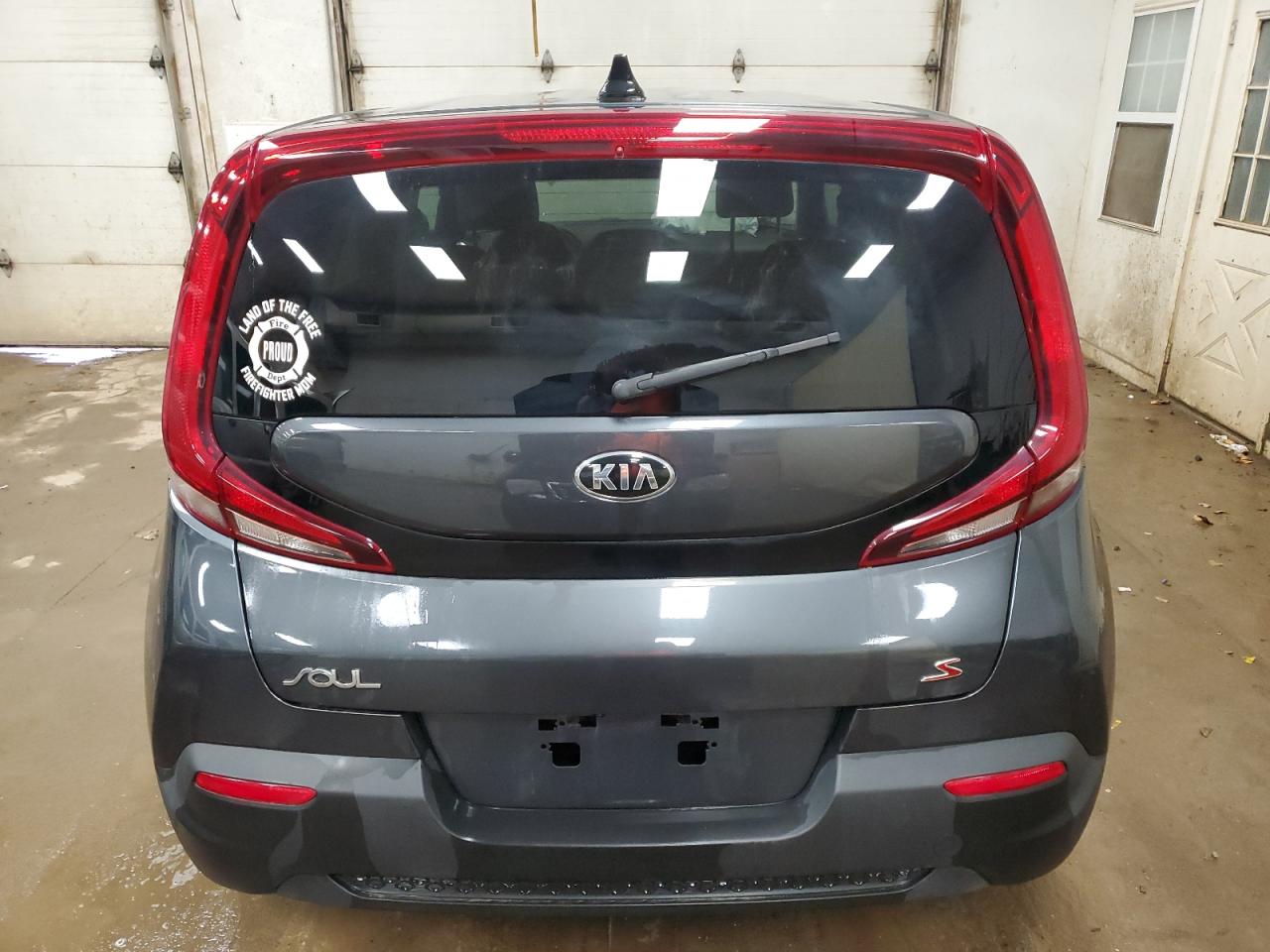 2020 Kia Soul Lx VIN: KNDJ23AU8L7719221 Lot: 81239194