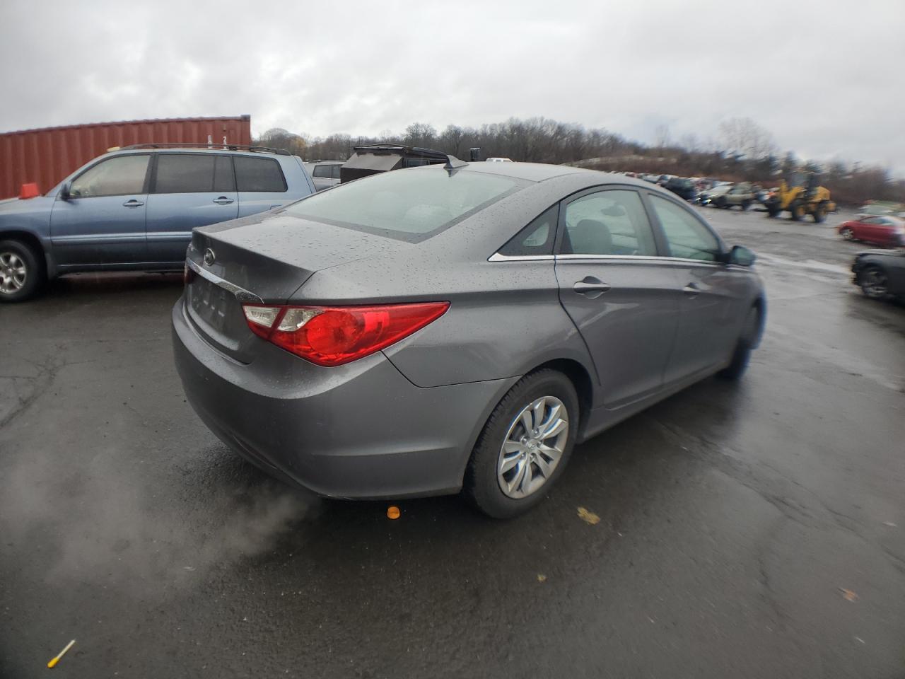 2013 Hyundai Sonata - Image 3