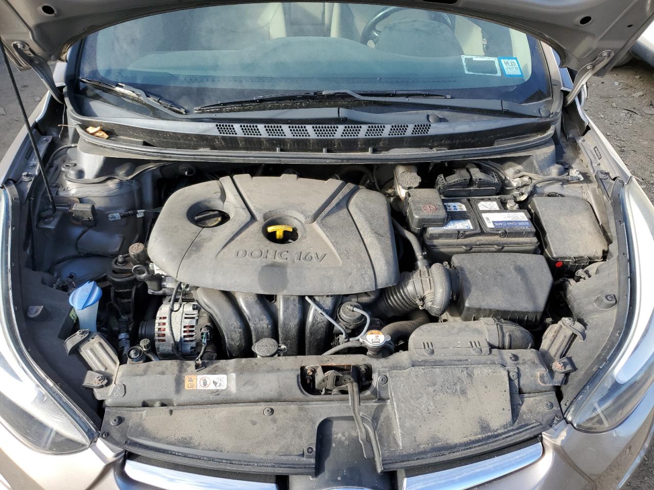 2016 Hyundai Elantra - Image 11