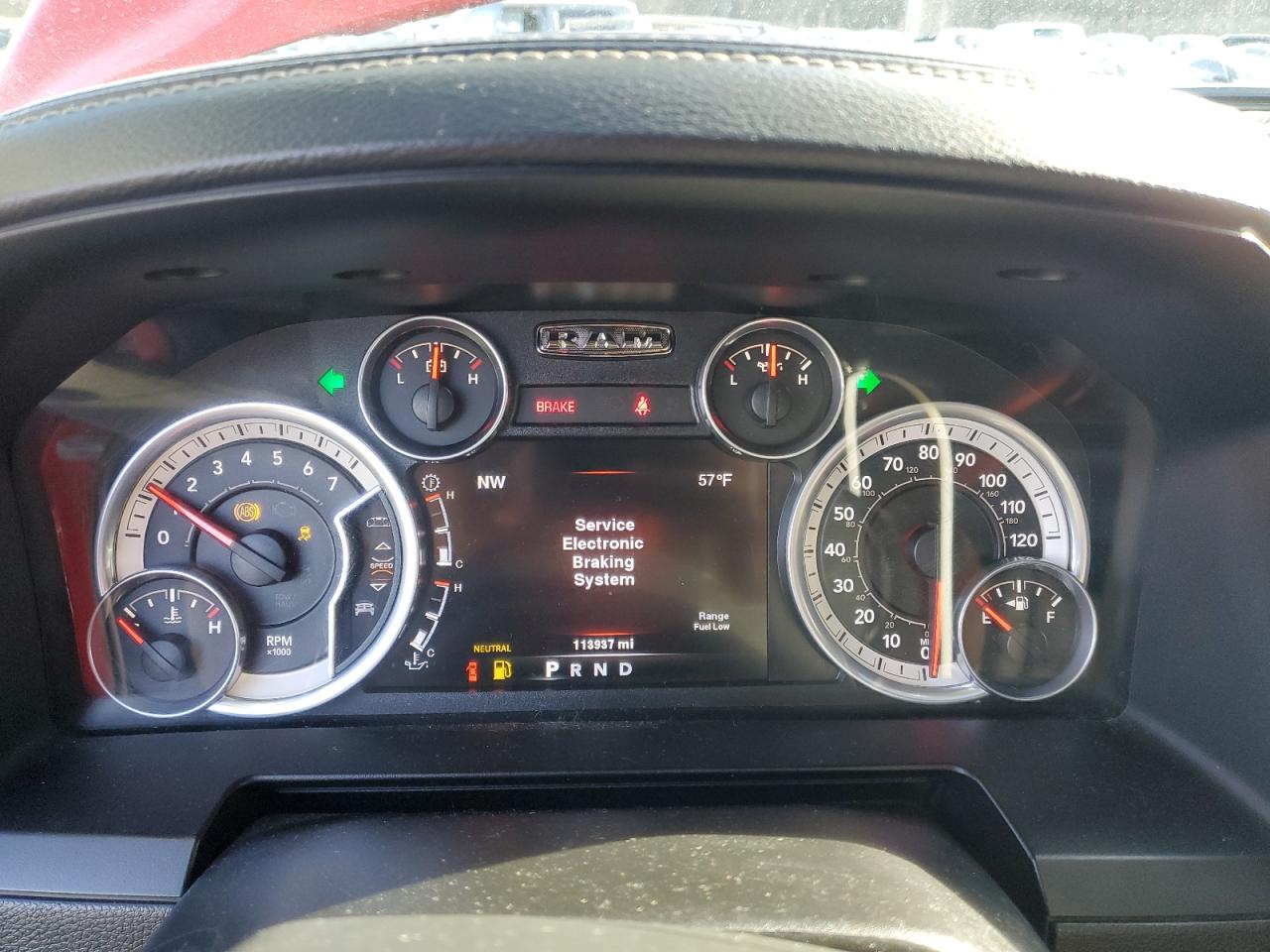 2014 RAM 1500 - Image 9