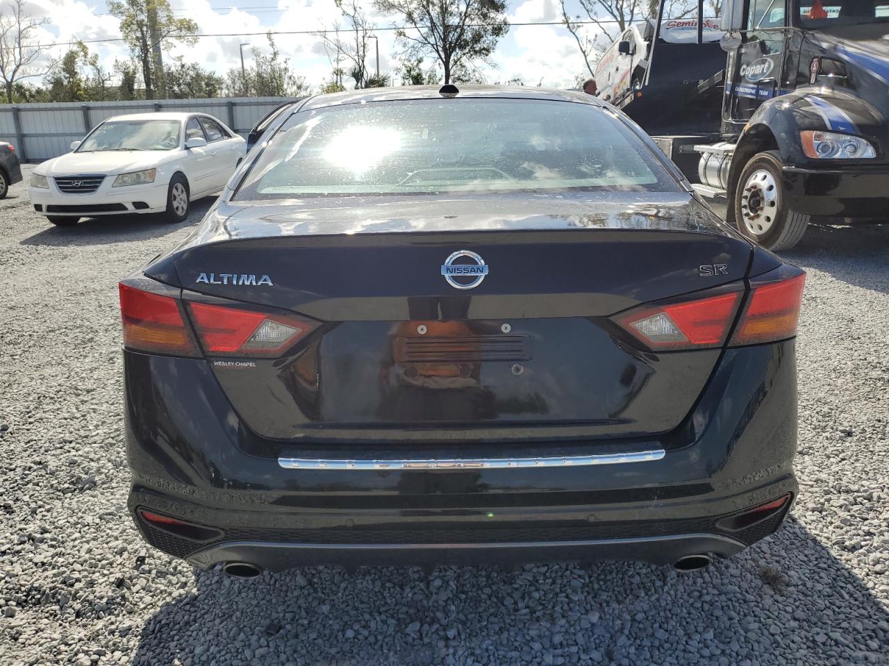 2021 Nissan Altima - Image 6