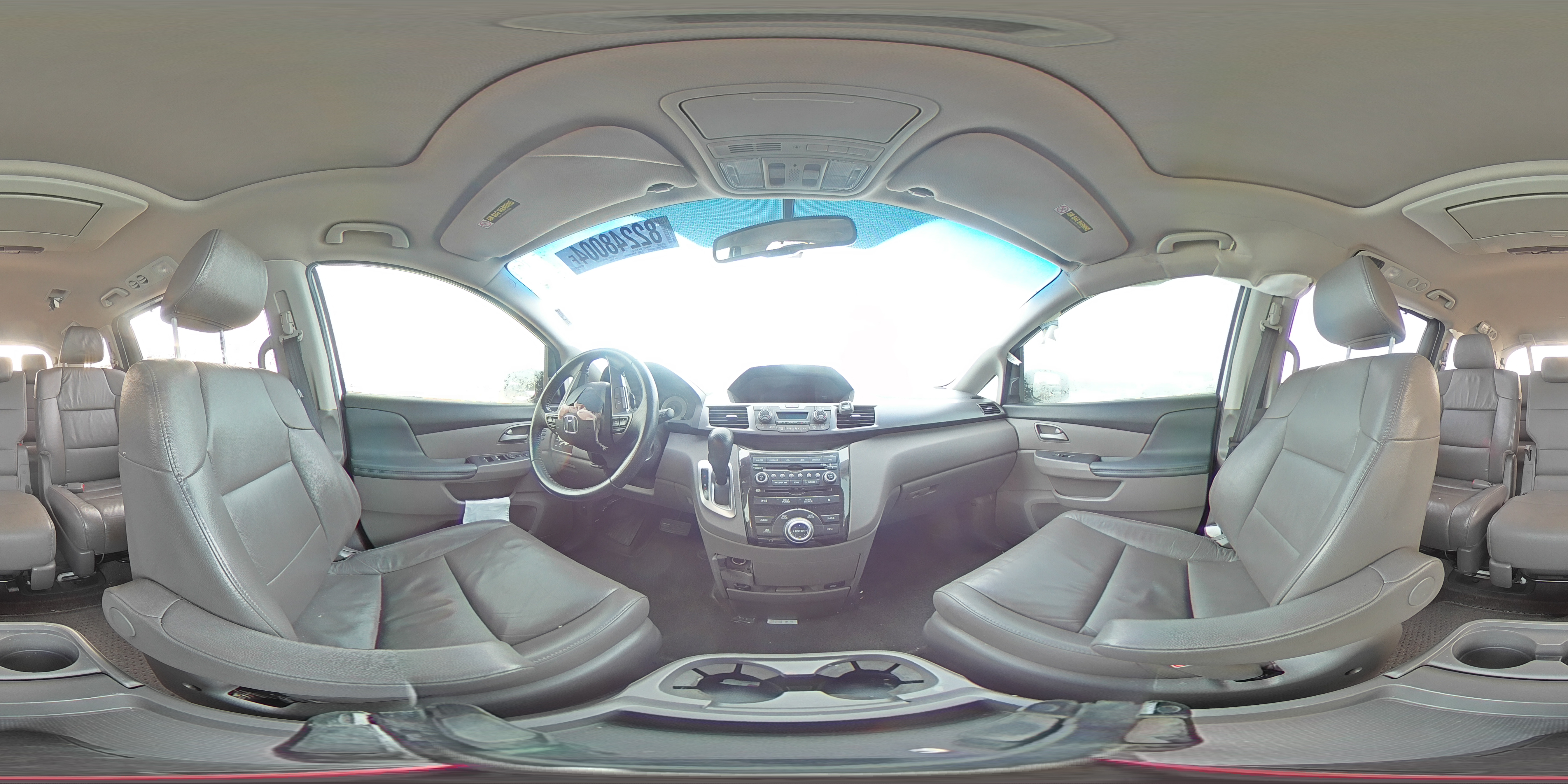 2012 Honda Odyssey - Image 13