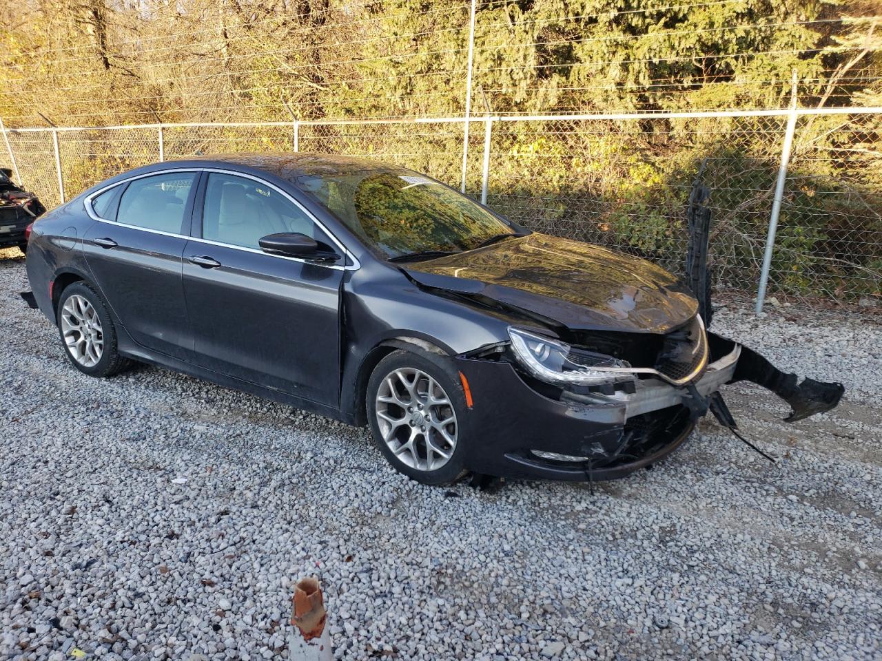 2015 Chrysler 200 - Image 4