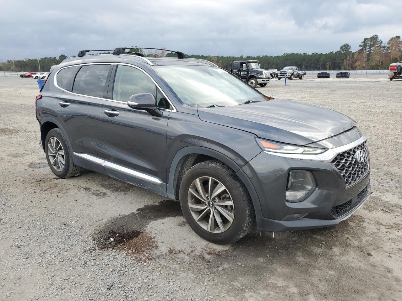 2020 Hyundai Santa Fe - Image 4