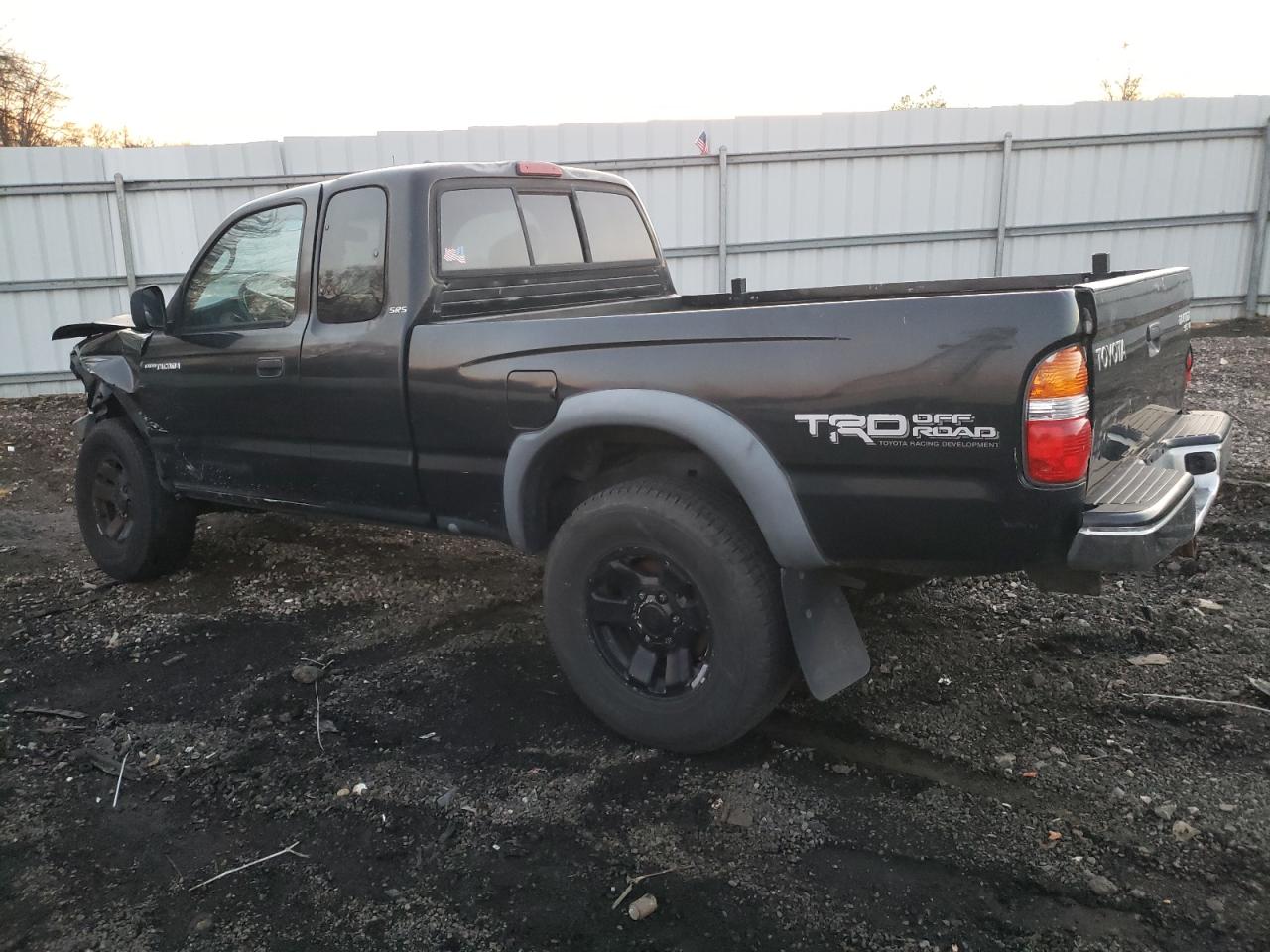 2002 Toyota Tacoma - Image 2
