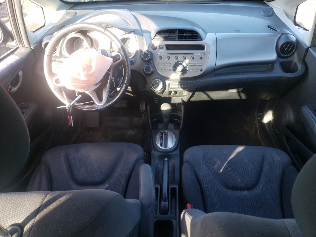 2010 Honda Fit - Image 8