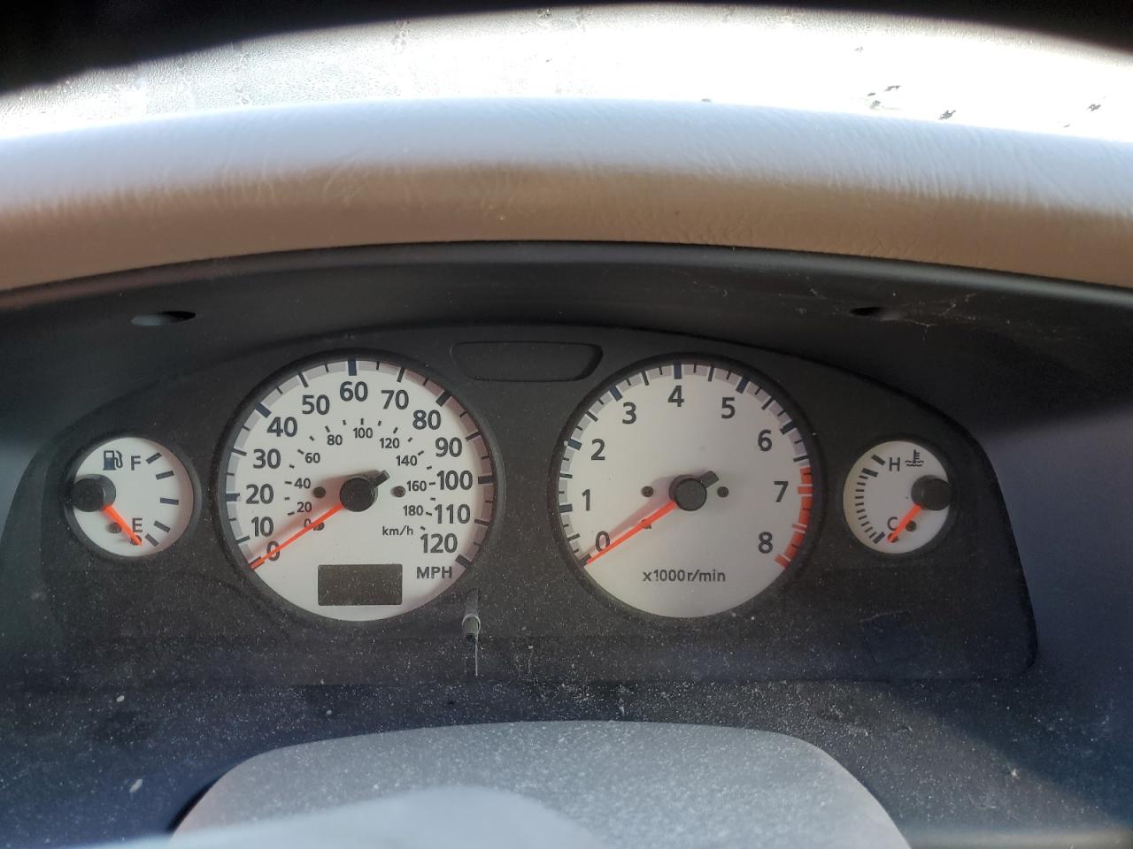 2001 Nissan Pathfinder - Image 9