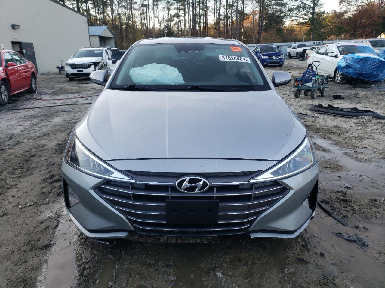 2020 Hyundai Elantra - Image 5