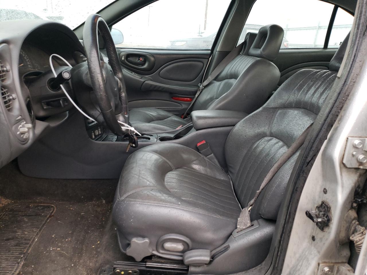 2002 Pontiac Bonneville - Image 7