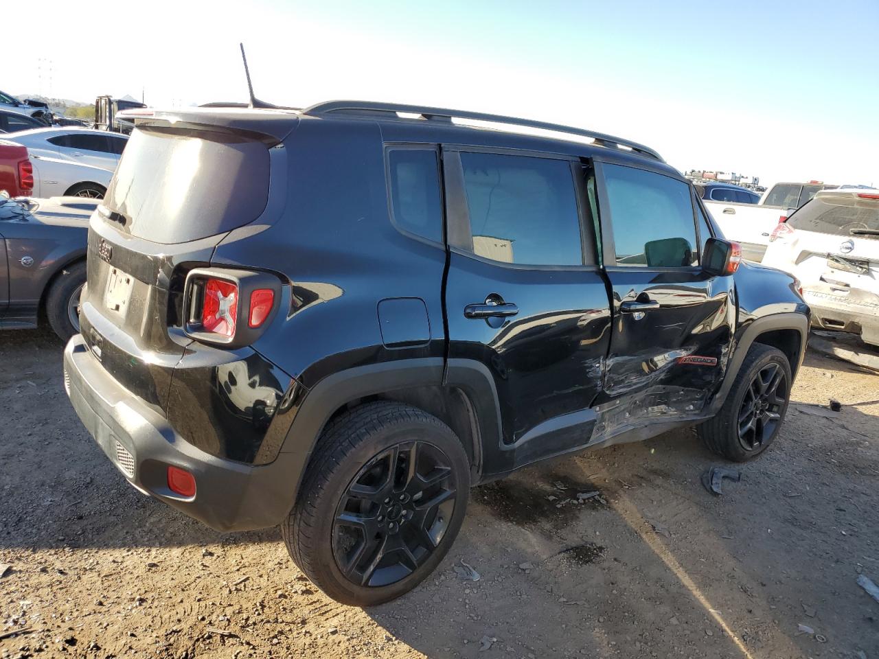 2020 Jeep Renegade - Image 3