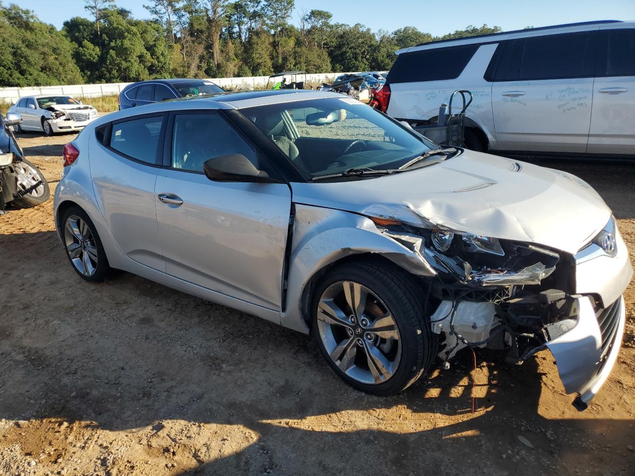 2013 Hyundai Veloster - Image 4