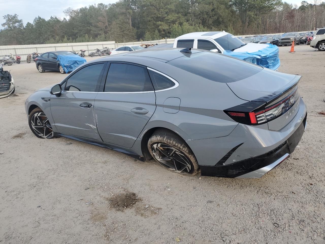2024 Hyundai Sonata - Image 2