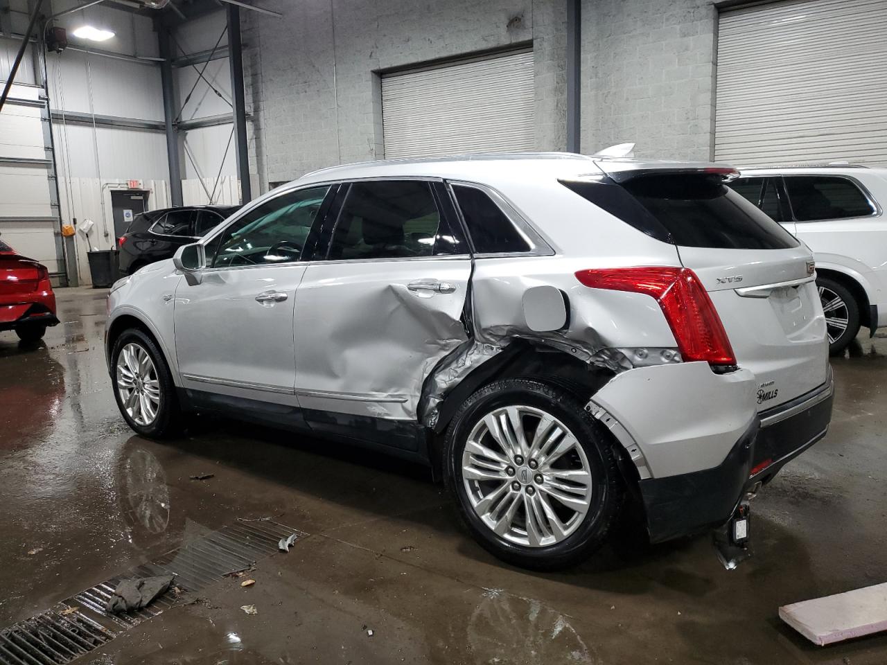 2018 Cadillac XT5 - Image 2