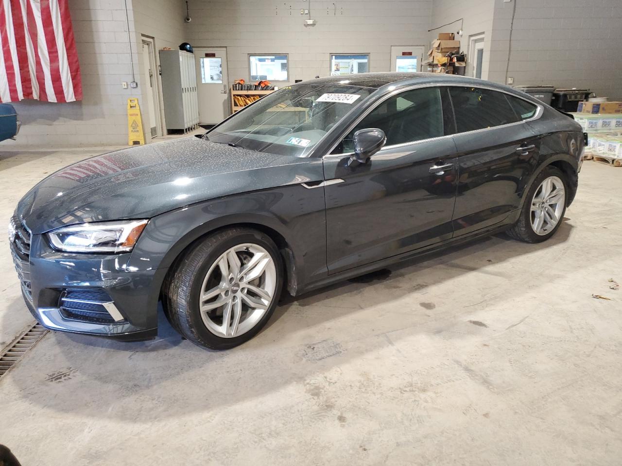 VIN WAUBNCF55KA077908 2019 AUDI A5 no.1