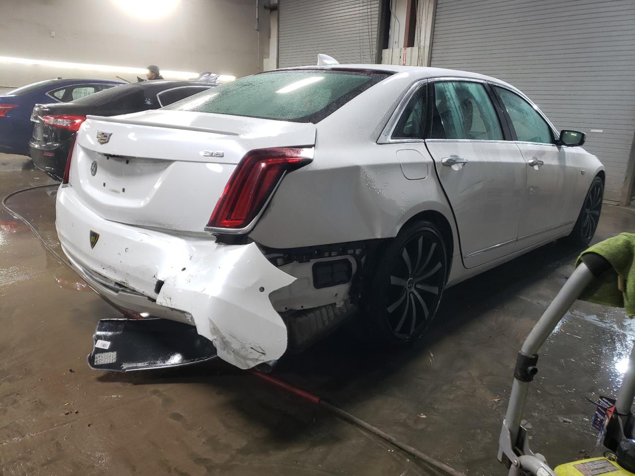 2017 Cadillac CT6 - Image 3