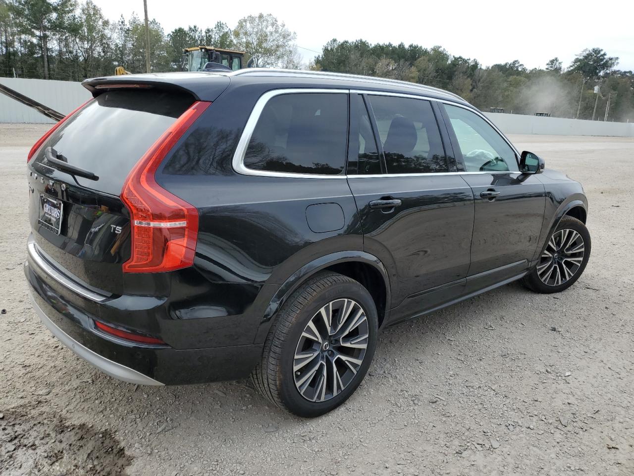 2022 Volvo XC90 - Image 3