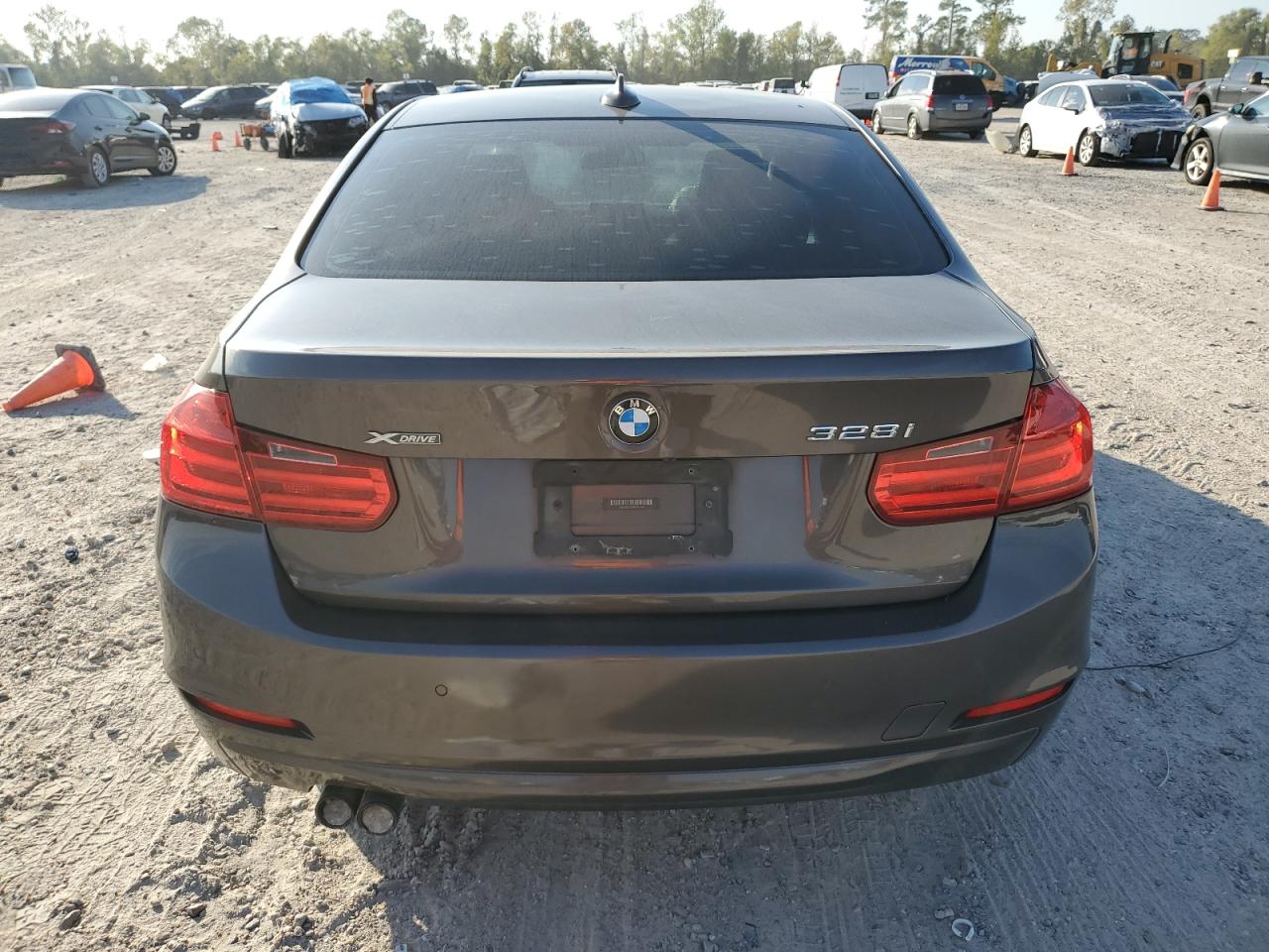 VIN WBA3B3C50DF537306 2013 BMW 3 SERIES no.6